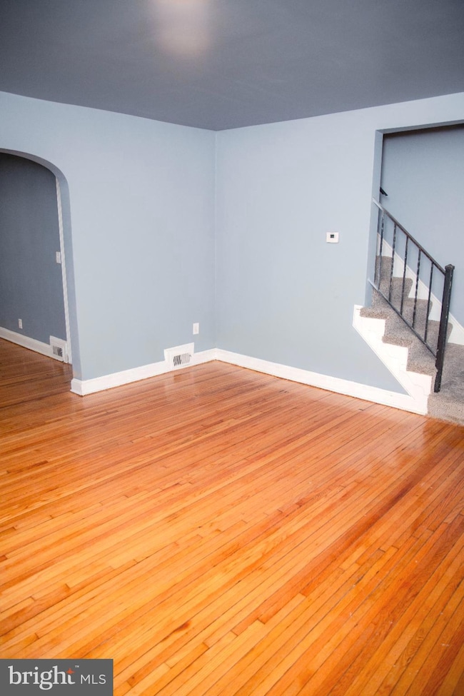 5329 Cordelia Ave, Baltimore, MD 21215 - photo 3