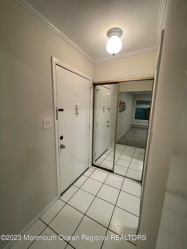 7 Pine Cluster Cir unit K, Manalapan, NJ 07726 - photo 2