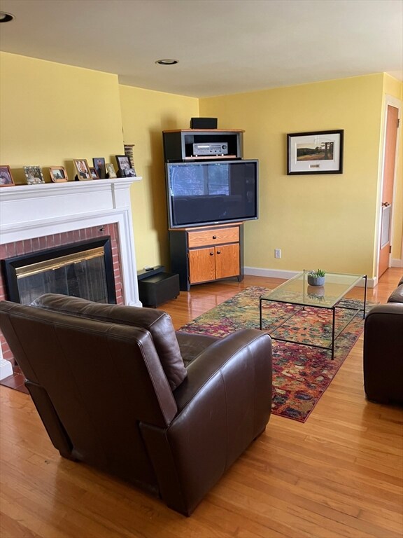 337 Forest St, Arlington, MA 02474 - photo 4