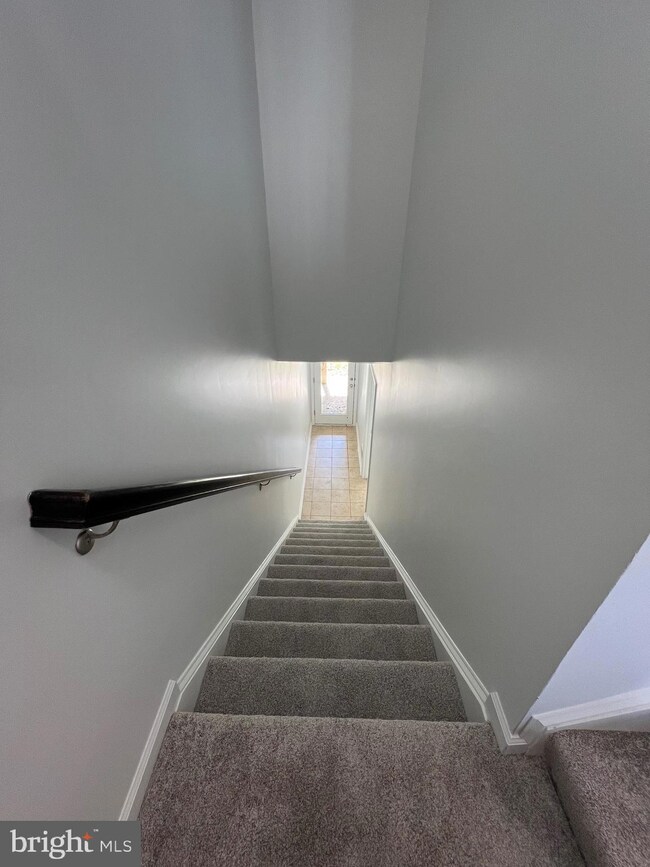 17087 Gibson Mill Rd, Dumfries, VA 22026 - photo 6