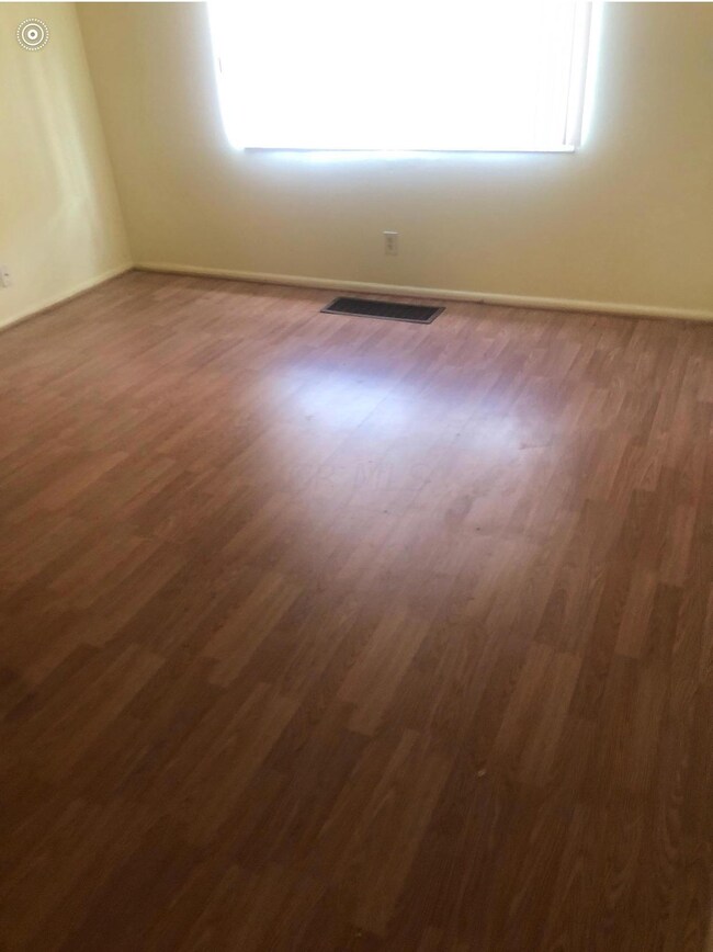 3033 bdrm1