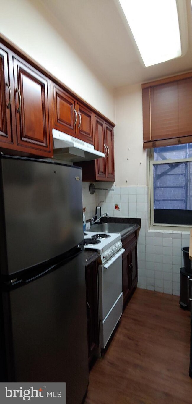 6 E Franklin St unit 2, Baltimore, MD 21202 - photo 5