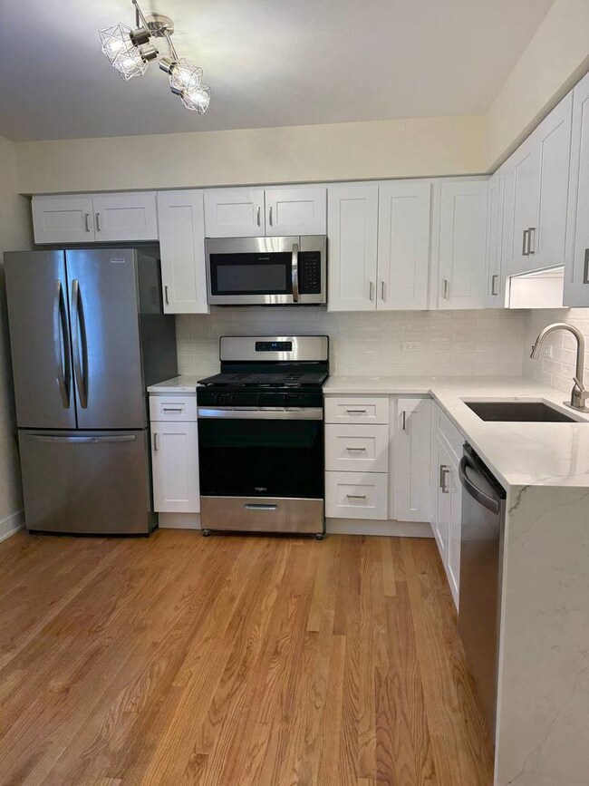 415 E Lincoln St unit 415, Mount Prospect, IL 60056 - photo 6