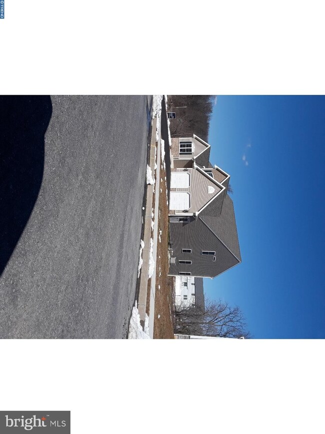 630 Ebersole Rd, Reading, PA 19605 - photo 4