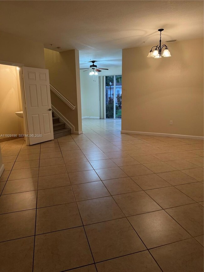 12440 Emerald Creek Manor unit 17, Davie, FL 33325 - photo 6
