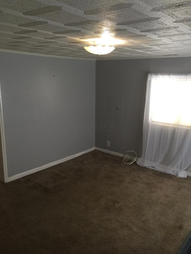 1642 Elmore Ave, Columbus, OH 43224 - photo 6