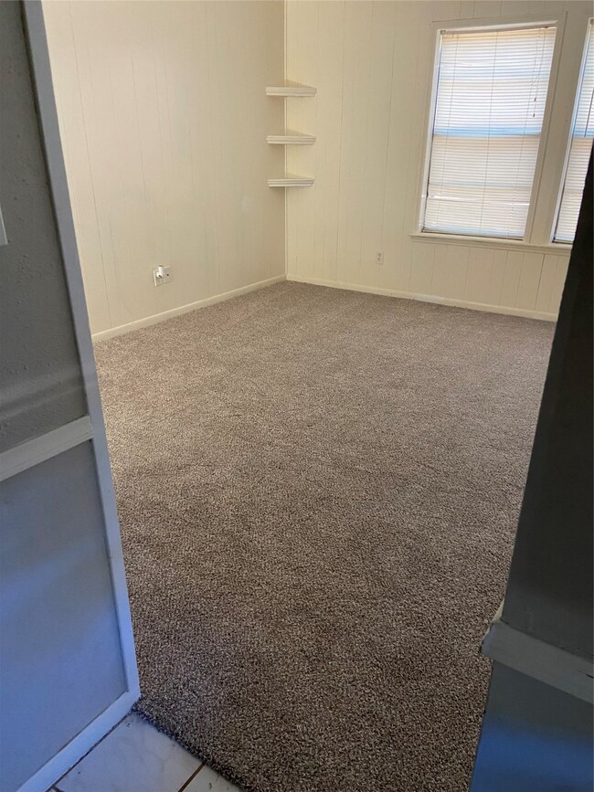 2610 Leichester Dr, Spring, TX 77386 - photo 2