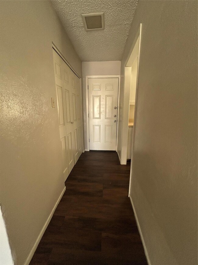 1403 S Cardinal St unit B, Ennis, TX 75119 - photo 6