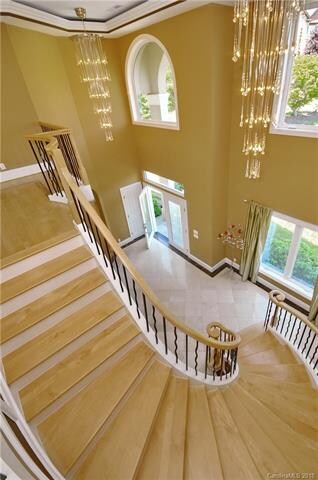 ENTRANCE FOYER