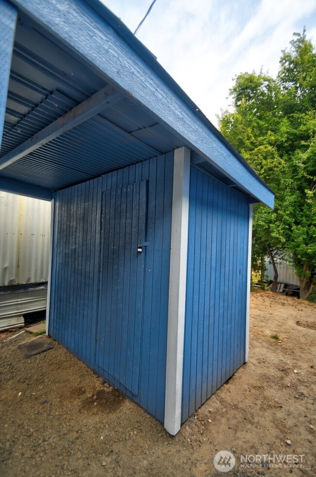 2115 Rocky Point Rd NW unit 22B, Bremerton, WA 98312 - photo 3