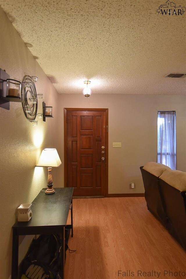 1304 Hunt St, Wichita Falls, TX 76302 - photo 5