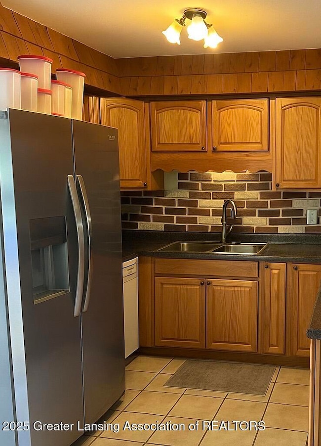 3006 Hillcrest St, Lansing, MI 48911 - photo 4