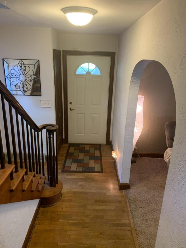 Entryway and Hallway