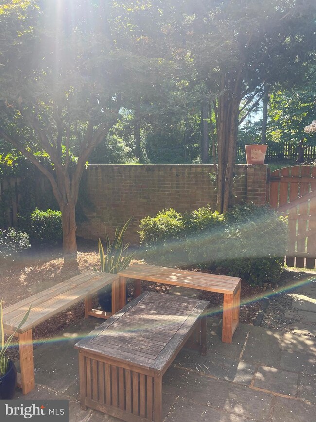 2095 Hopewood Dr, Falls Church, VA 22043 - photo 7