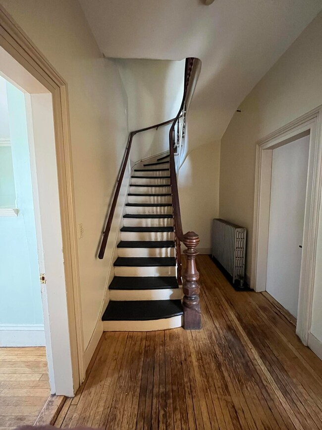 269 Vaughan St, Portland, ME 04102 - photo 7