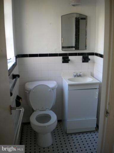 3311 W Coquelin Terrace, Chevy Chase, MD 20815 - photo 5