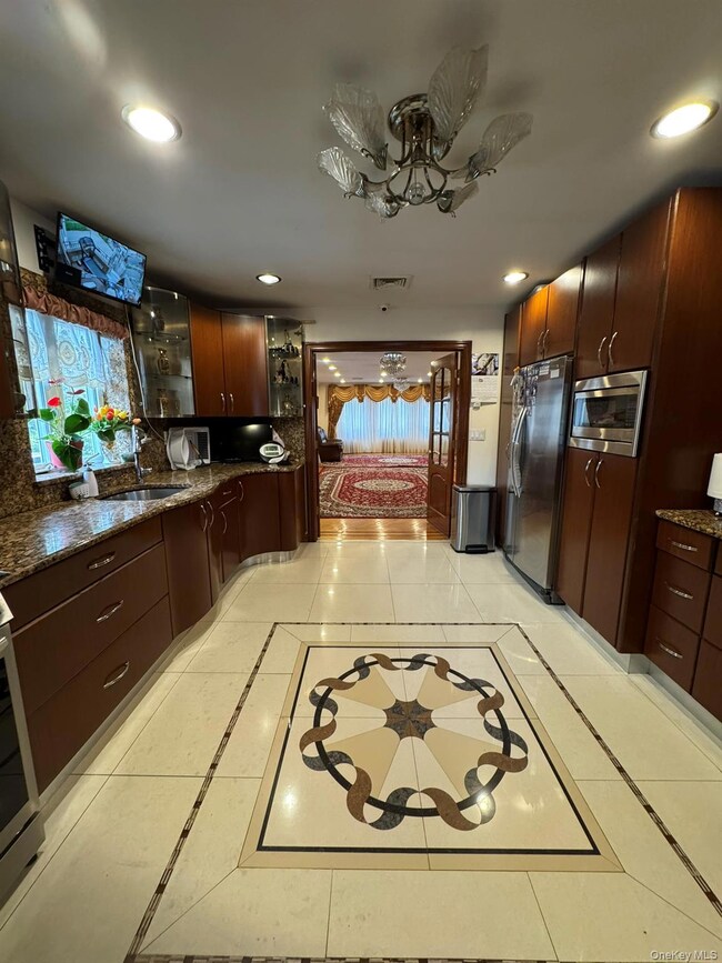 109-04 Myrtle Ave, Jamaica, NY 11418 - photo 5