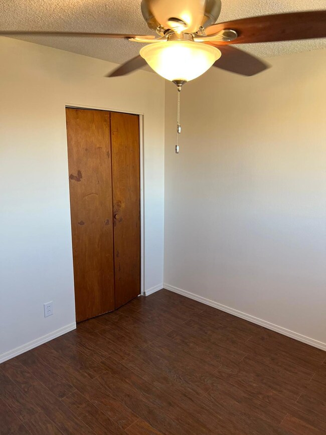 337 Gladys Ave, El Paso, TX 79915 - photo 6