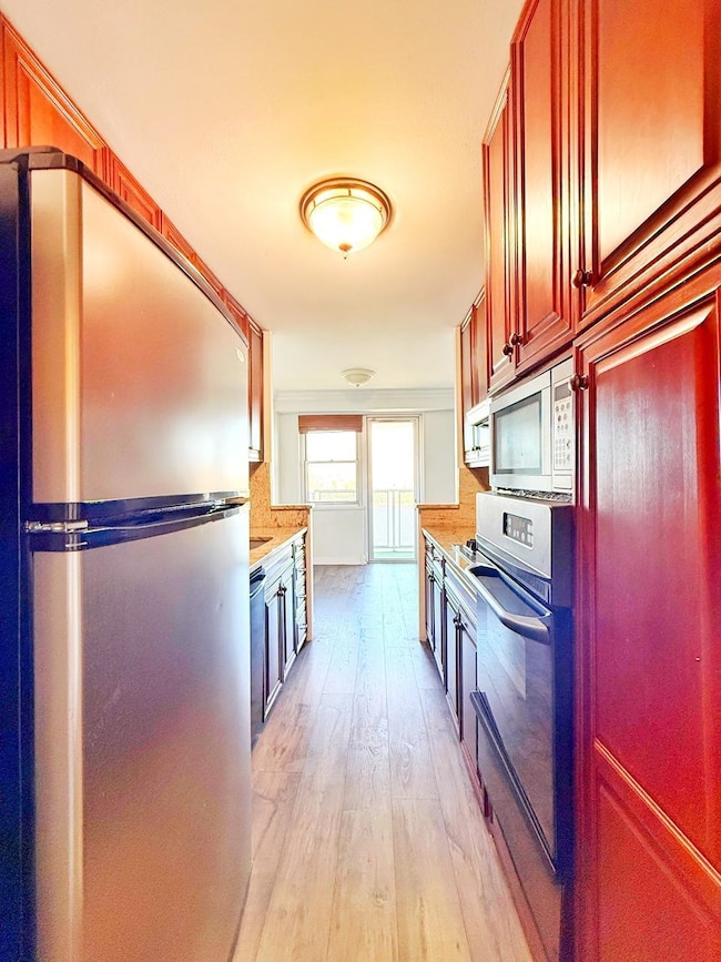 The Versailles unit 22B, West New York, NJ 07093 - photo 6