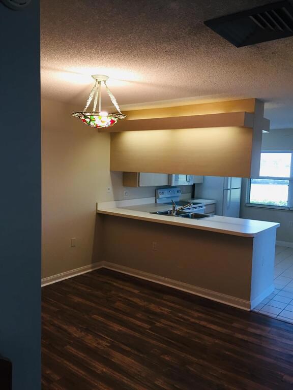 26 Clinton Ct unit A, Royal Palm Beach, FL 33411 - photo 7