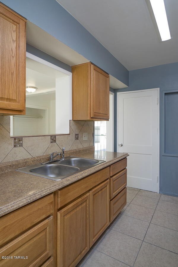 4649 E Cooper St, Tucson, AZ 85711 - photo 4
