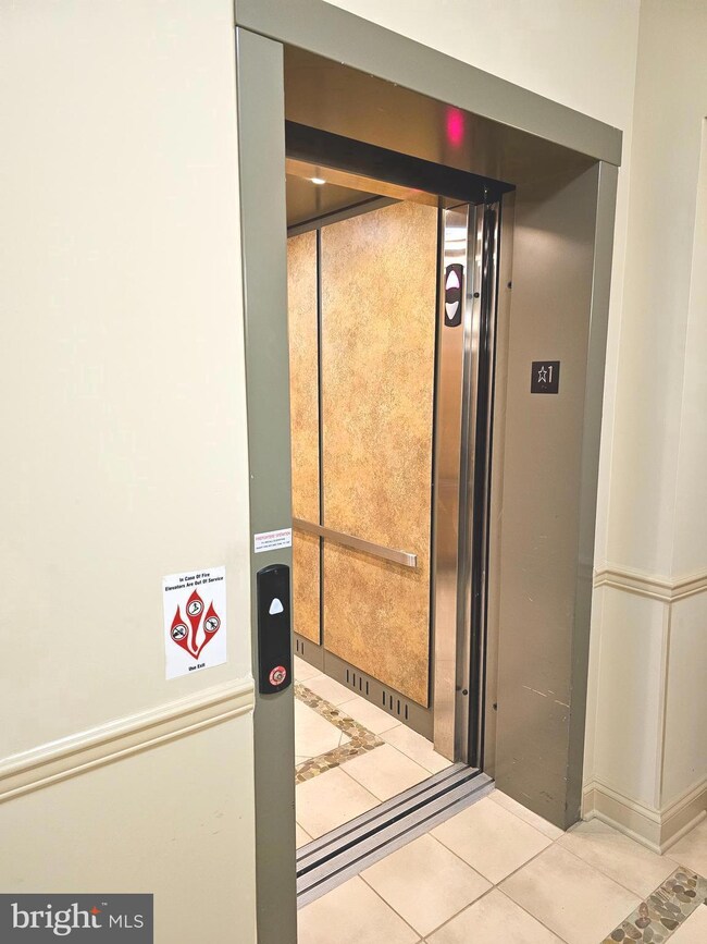 8611 Wintergreen Ct unit 203, Odenton, MD 21113 - photo 6