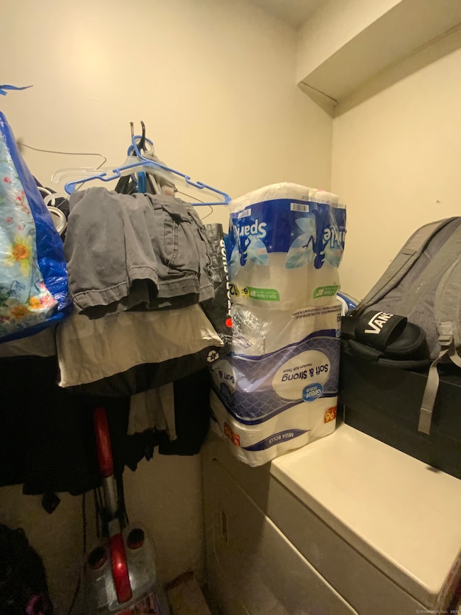 69 Mountford St unit 3A, Hartford, CT 06114 - photo 5