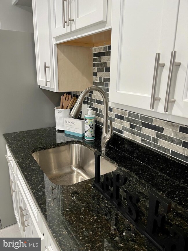 4428 Parkton St, Baltimore, MD 21229 - photo 7