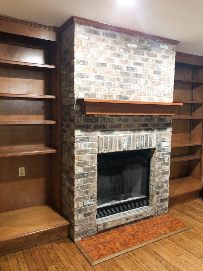 850 N Fordham Ave, Aurora, IL 60506 - photo 5