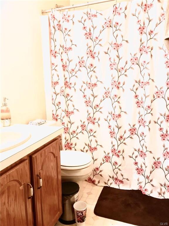 2751 Tamlynn Ln, Easton, PA 18045 - photo 5