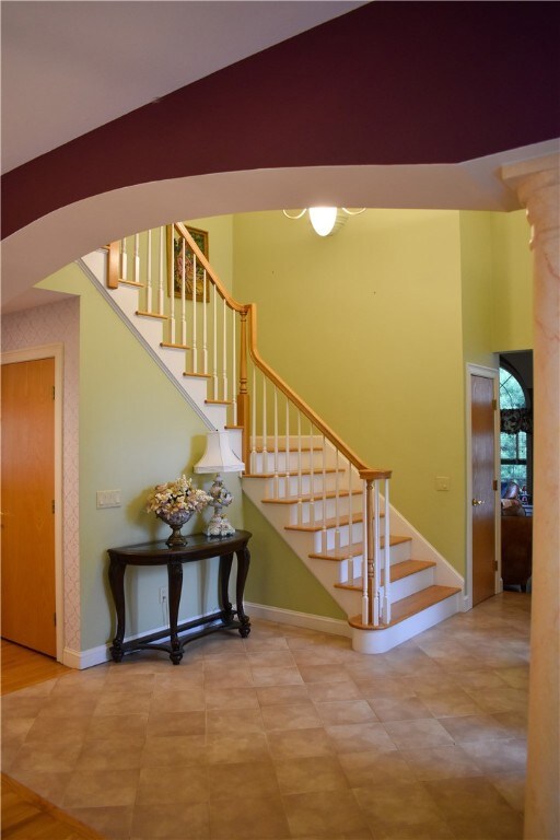 10 Lace Cir, Cranston, RI 02921 - photo 5