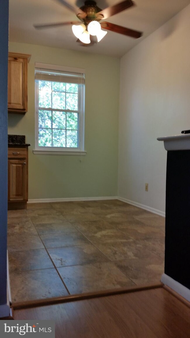 2831 S Wakefield St unit B, Arlington, VA 22206 - photo 6