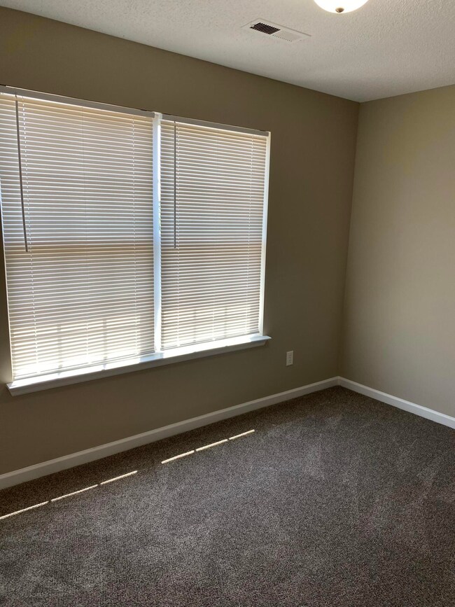 125 Shadowrock Dr, Tunnel Hill, GA 30755 - photo 7