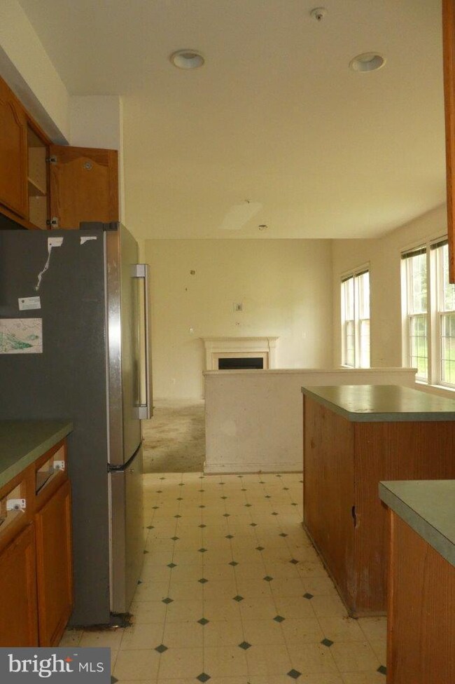 7616 Stratfield Ln, Laurel, MD 20707 - photo 7