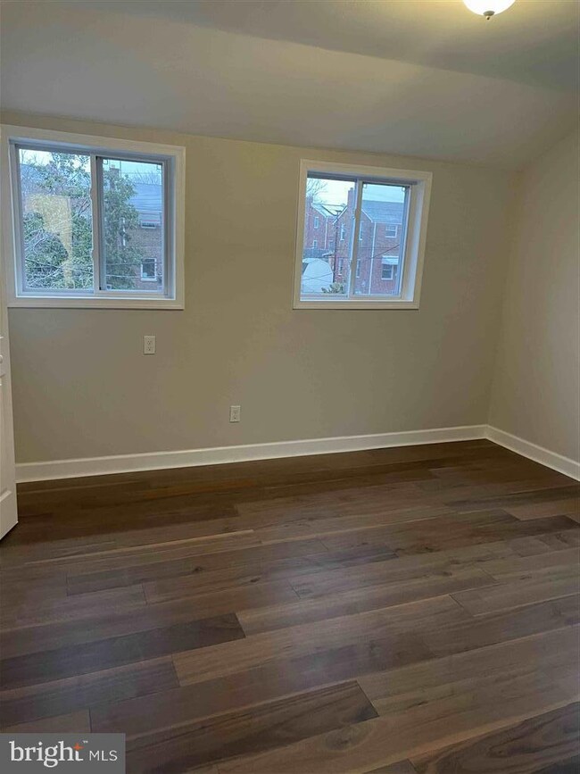 4315 G St SE, Washington, DC 20019 - photo 7