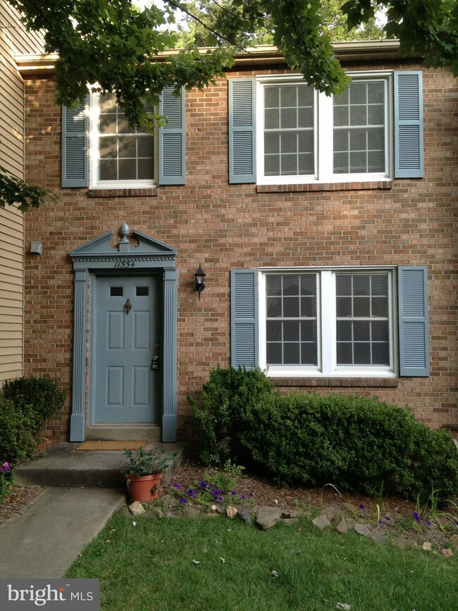 11554 Ivy Bush Ct, Reston, VA 20191 - photo 2