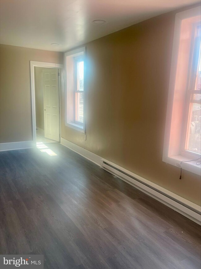 612 Spruce St, Reading, PA 19602 - photo 6