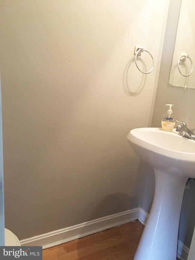 7259 Sheila Turn, Clinton, MD 20735 - photo 4