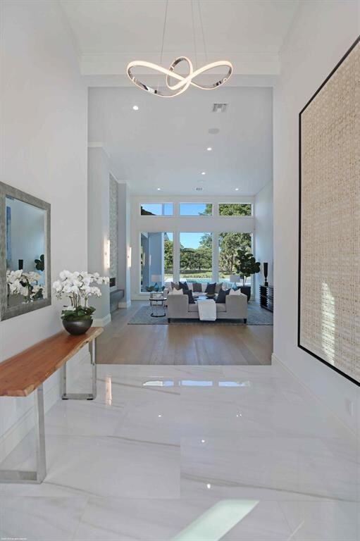 Foyer/Living Room