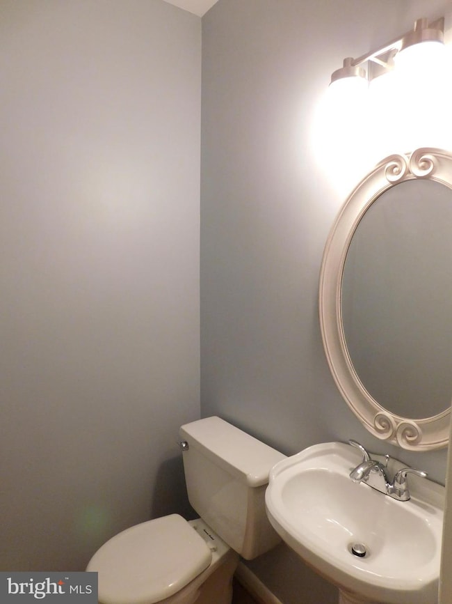 2404 Old Trace Ln, Reston, VA 20191 - photo 6