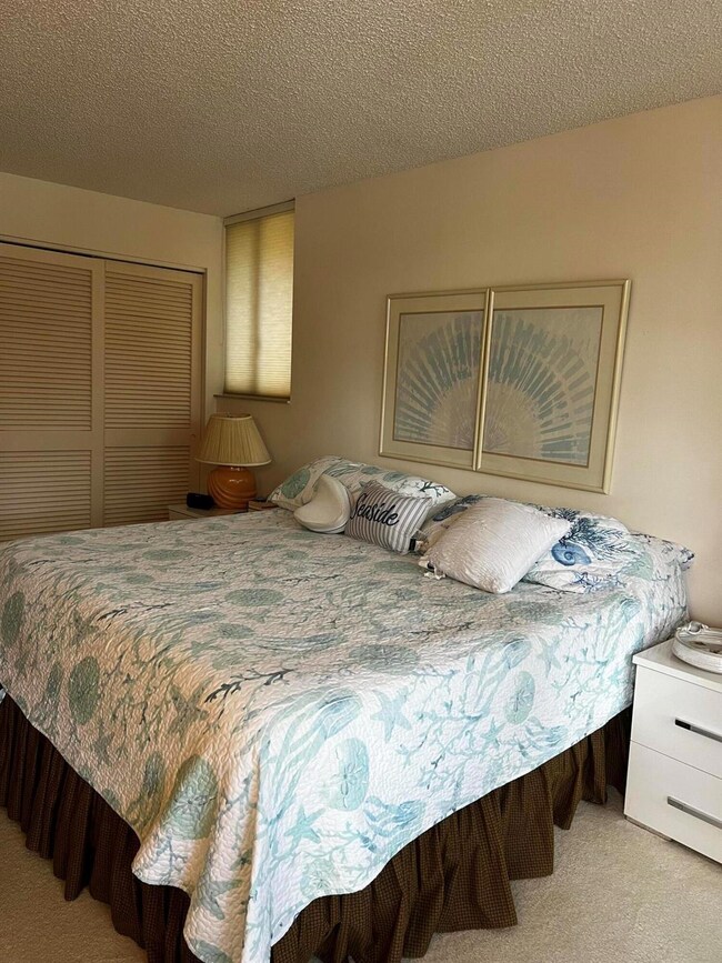 4702 Fountains Dr S unit 207, Lake Worth, FL 33467 - photo 5