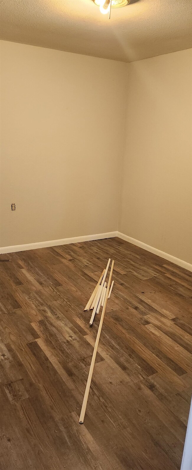 402 Curtis St, Warner Robins, GA 31093 - photo 3