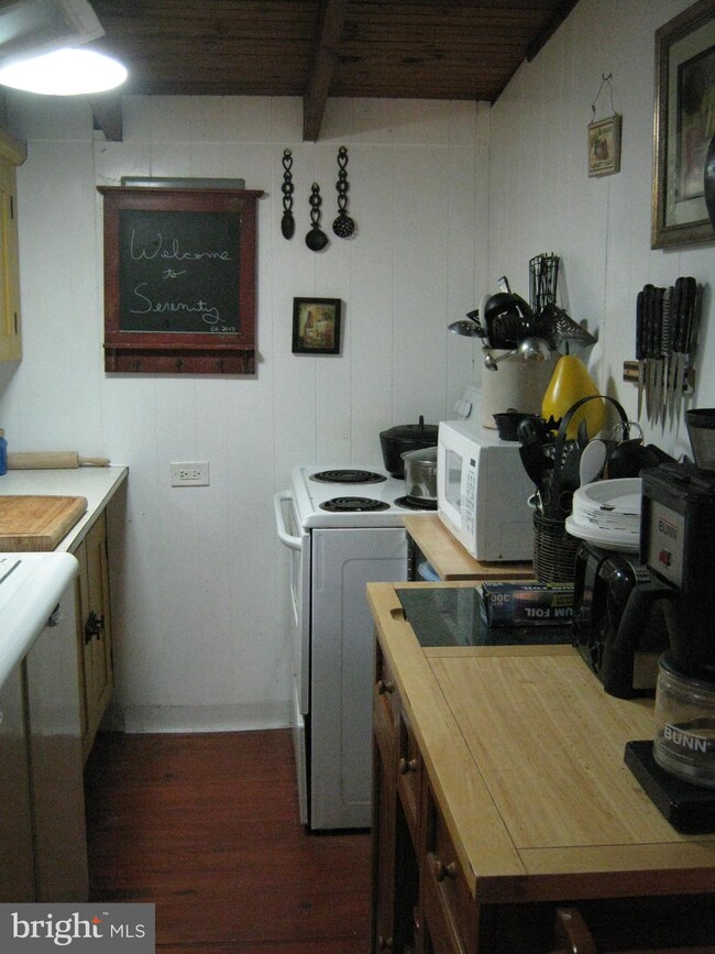 270 Shreiner Rd, Leola, PA 17540 - photo 4