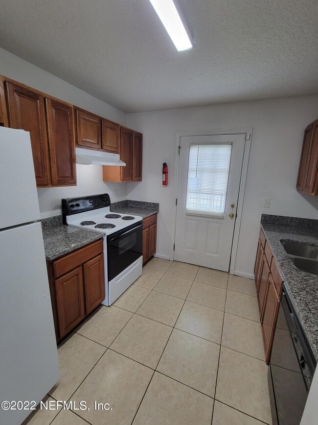 7919 Jasper Ave, Jacksonville, FL 32211 - photo 2