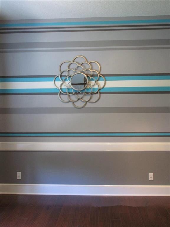 Dining Room Accent Wall