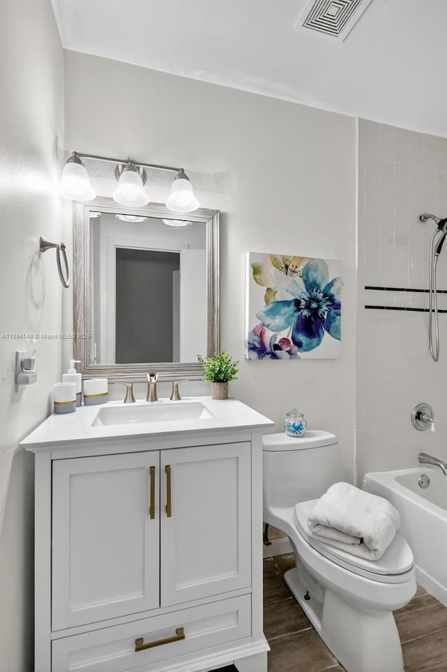 2200 Monroe St unit 23, Hollywood, FL 33020 - photo 3