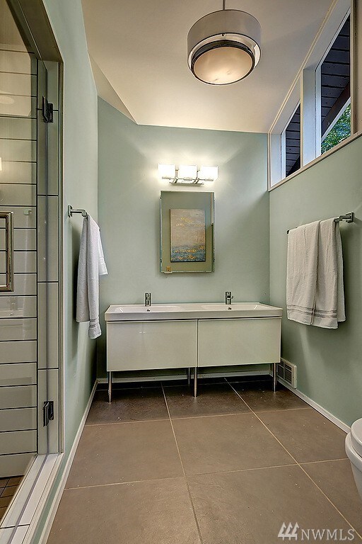 9013 SE 50th St, Mercer Island, WA 98040 - photo 4