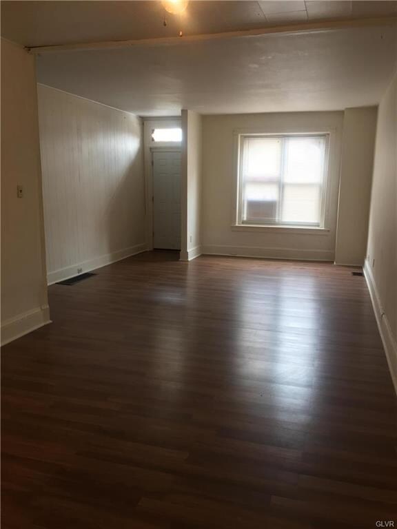 Living room/dining room