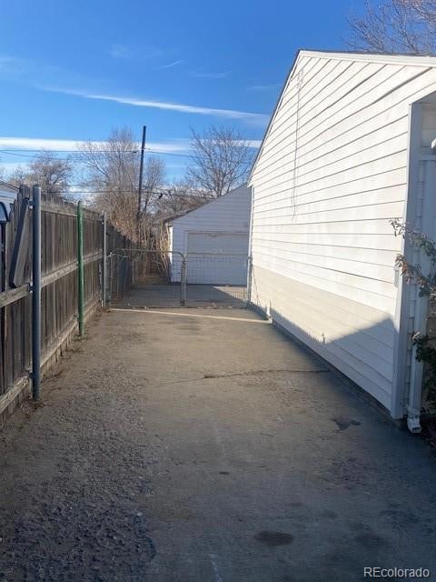 6331 Quebec St, Commerce City, CO 80022 - photo 4