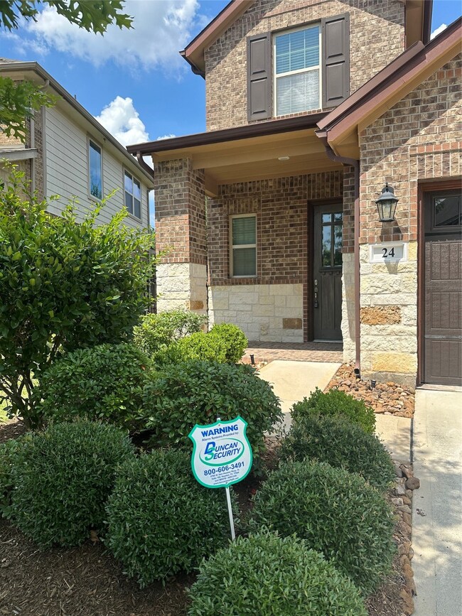 24 Centennial Ridge Place, the Woodlands, TX 77354 - photo 2